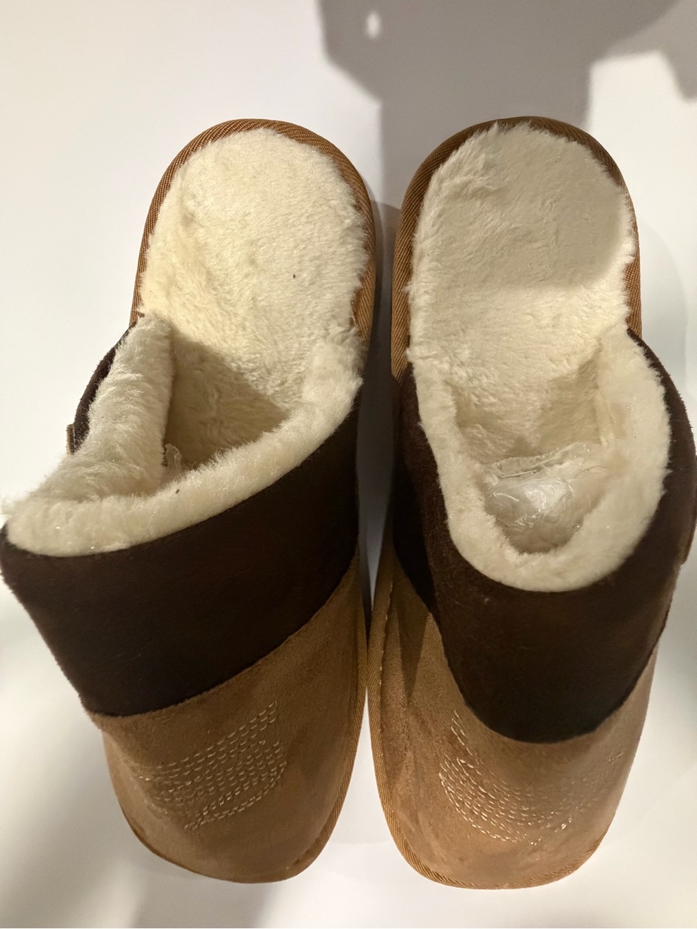 Men's Shearling-Lined Slip-On Slippers in Brown
